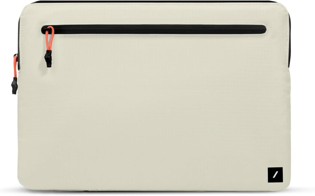 Native Union Ultralight Sleeve – Durable, Lightweight, Sustainable – Made of 100% Recycled Ripstop Fabric – Compatible with MacBook Pro 16”, MacBook Pro 15”, MacBook Air 15” M3 – Sandstone