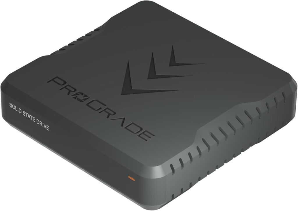 ProGrade Digital 1TB Pro Mini SSD Drive USB 4.0, Sustained Transfer Rate 1250MB/s (PG10.5)