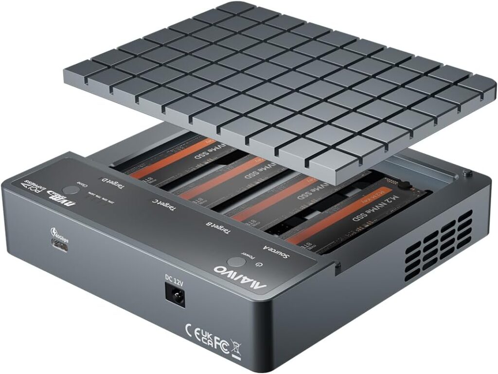 MAIWO 4 Bay M.2 NVMe SSD Enclosure with USB4 Port with Cooling Fan, Support 1-to-3 Offline Clone, 40Gbps High Speed, Backward Compatible Thunderbolt 4/3