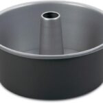 Cuisinart Chef’s Classic Nonstick Bakeware 9-Inch Tube Cake Pan, 2-Piece