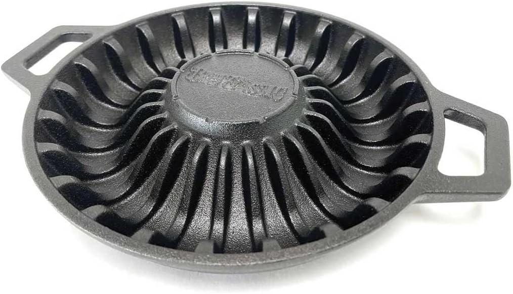 Bayou Classic 7423 Pre-Seasoned Cast Iron Shrimp Pan for Cooking and Serving Holds 24 Jumbo Shrimp