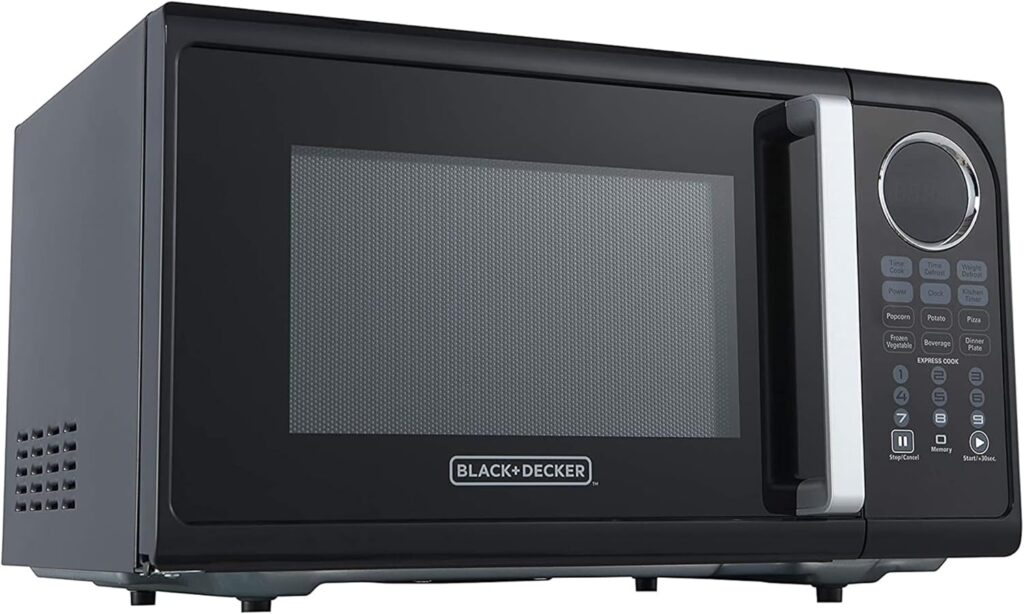 Black+Decker 0.9 Cu. Ft. Digital Microwave, Black