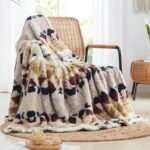 CASAAGUSTO Boho Sherpa Throw Blanket, Aztec, Ultra Soft, Warm, Cozy, Plush, Thick Fleece Bohemian Throw Blanket for Couch, Bed, Sofa (Khaki 50 * 60 Inch)